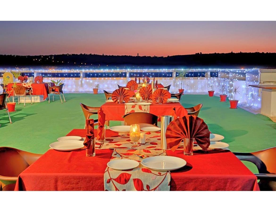 Hotel Shivam Fort View, Chittorgarh Buitenkant foto